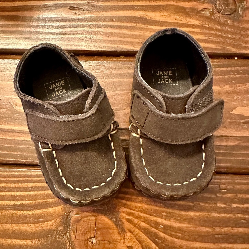 NWOT Janie and Jack Newborn Crib Shoes